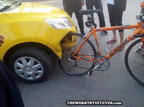 funny_car_crash_bike