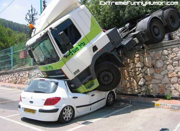 car_crash_truck