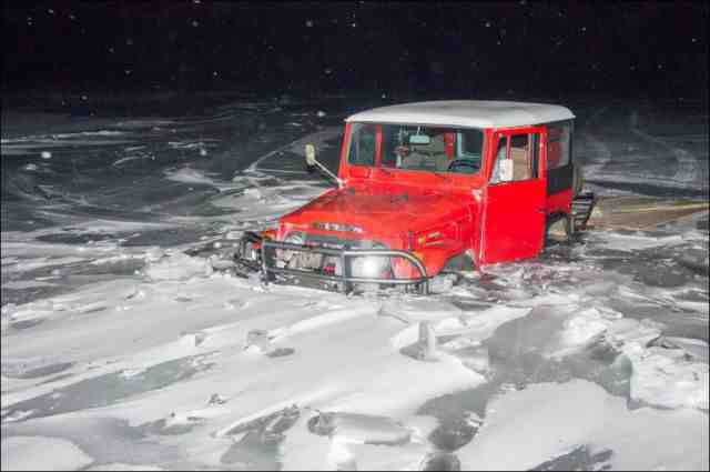 epic_ice_driving_fail_640_02