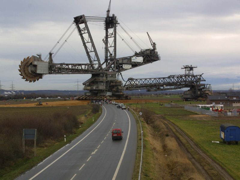 bagger-288-largest-land-vehicle-in-the-world-9